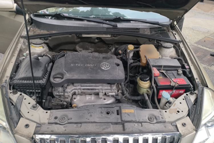 Used Buick Excelle 2013 1.5L Automatic Classic Model Engine Bay