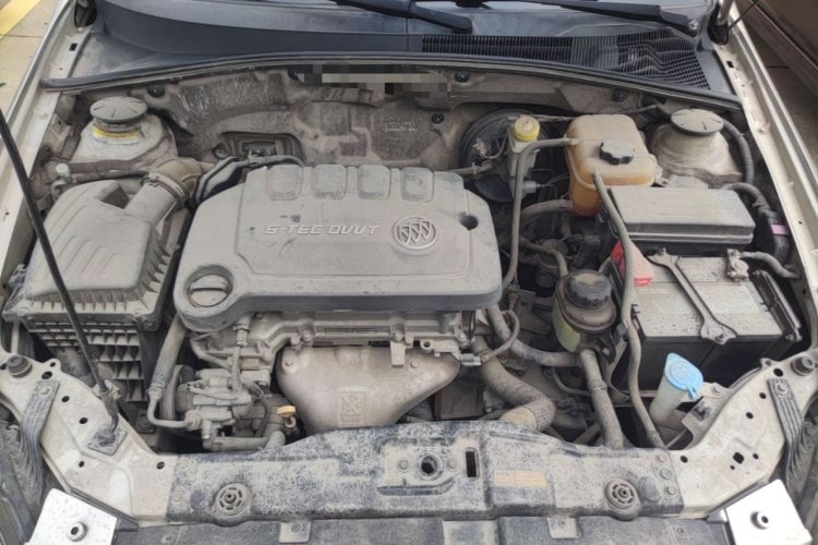 Used Buick Excelle 2013 1.5L Automatic Classic Model Engine Bay