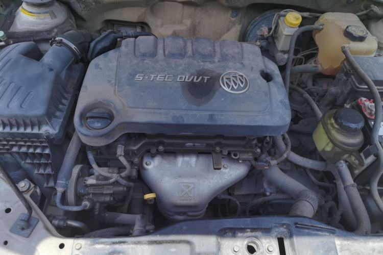 Used Buick Excelle 2013 1.5L Automatic Classic Model Engine Bay