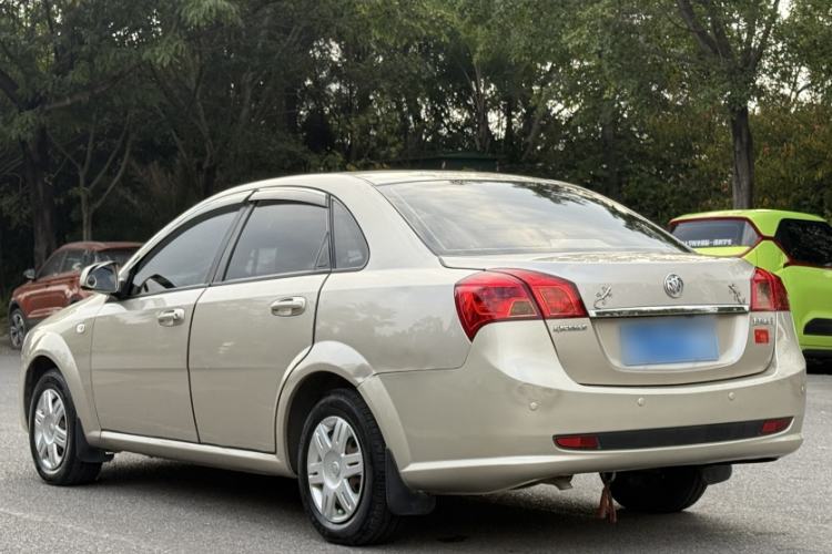 Used Buick Excelle 2013 1.5L Automatic Classic Model Exterior 2