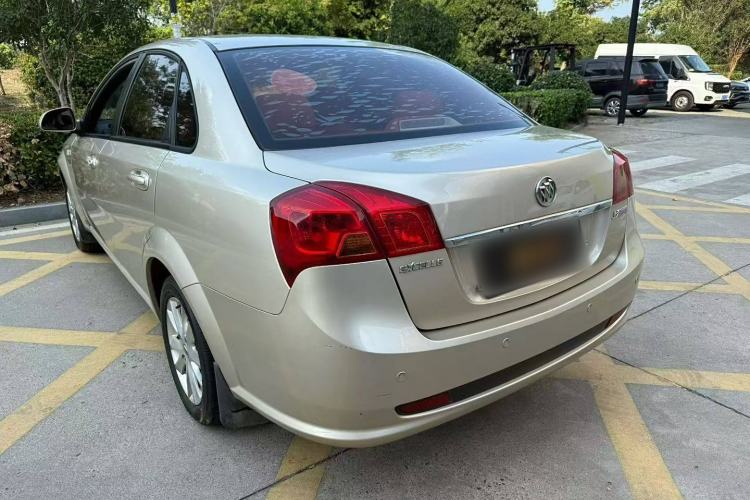 Used Buick Excelle 2013 1.5L Manual Luxury Model Exterior 3