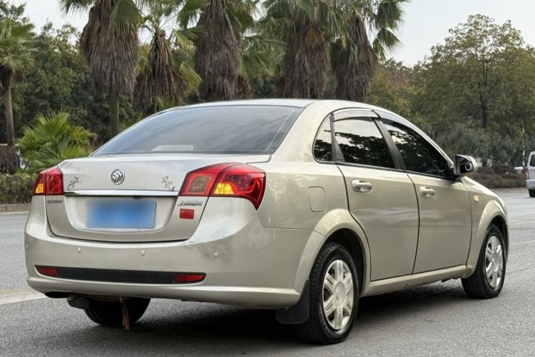 Used Buick Excelle 2013 1.5L Automatic Classic Model Exterior 3