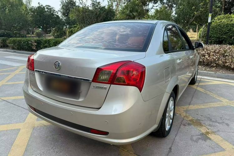 Used Buick Excelle 2013 1.5L Manual Luxury Model Exterior 4