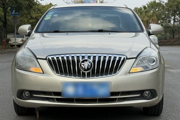 Used Buick Excelle 2013 1.5L Automatic Classic Model Exterior 4