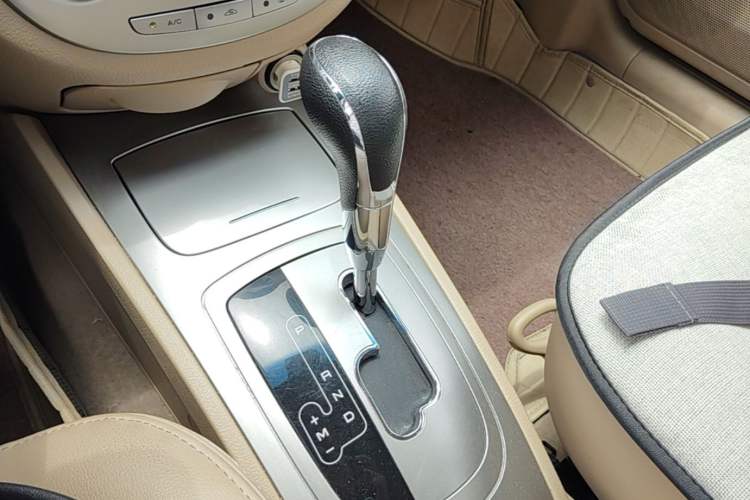 Used Buick Excelle 2013 1.5L Automatic Classic Model Gear Lever