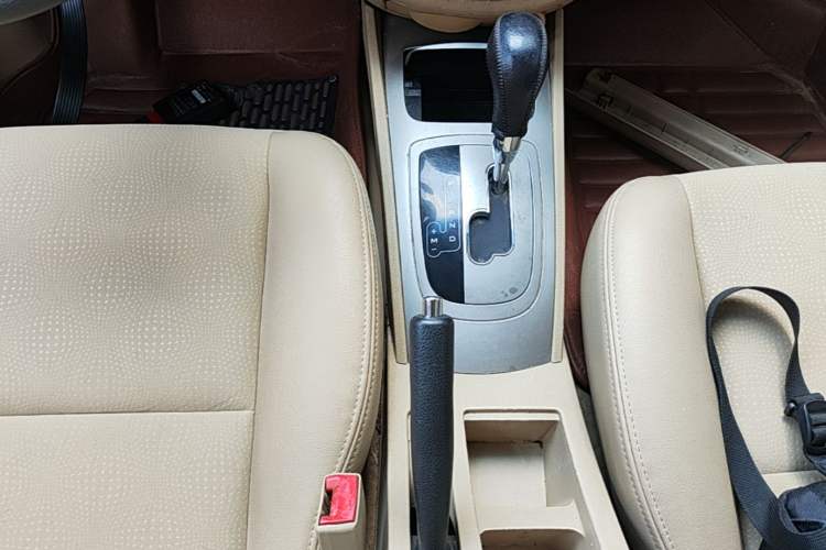 Used Buick Excelle 2013 1.5L Automatic Classic Model Gear Lever