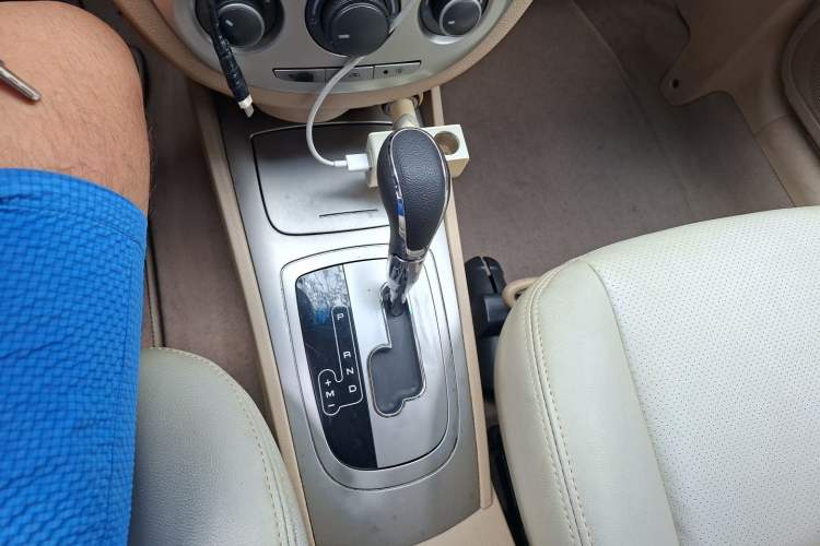 Used Buick Excelle 2013 1.5L Automatic Classic Model Gear Lever