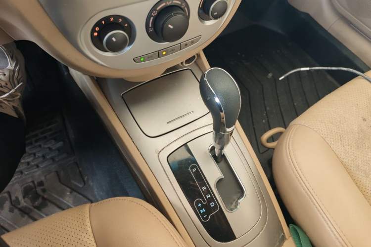 Used Buick Excelle 2013 1.5L Automatic Classic Model Gear Lever