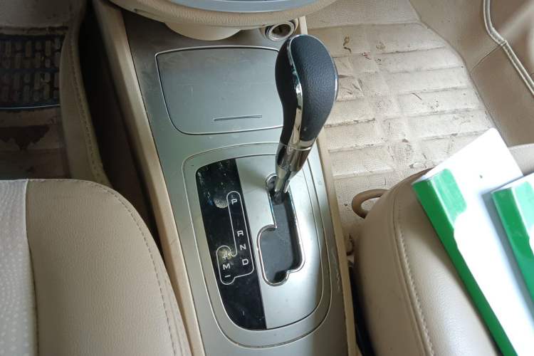 Used Buick Excelle 2013 1.5L Automatic Classic Model Gear Lever