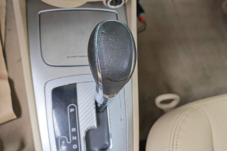 Used Buick Excelle 2013 1.5L Automatic Classic Model Gear Lever