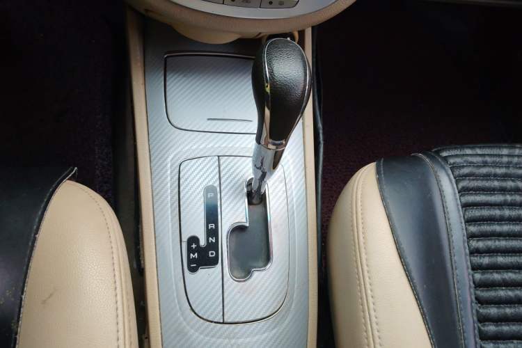 Used Buick Excelle 2013 1.5L Automatic Classic Model Gear Lever