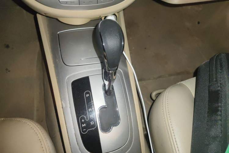 Used Buick Excelle 2013 1.5L Automatic Classic Model Gear Lever