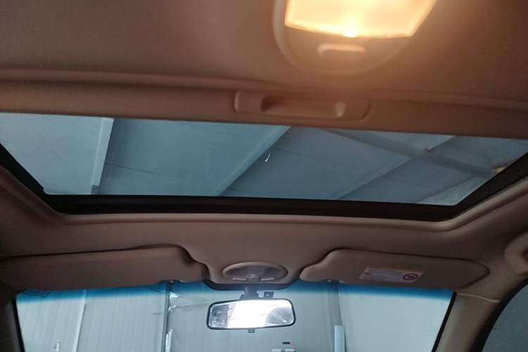 Used Buick Excelle 2013 1.5L Manual Luxury Model Headliner