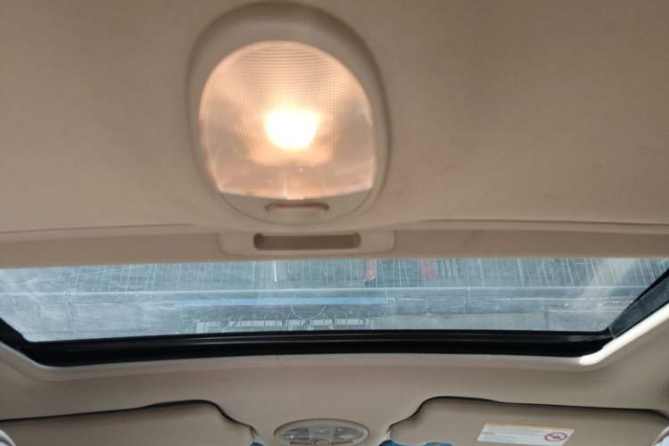 Used Buick Excelle 2013 1.5L Manual Luxury Model Headliner