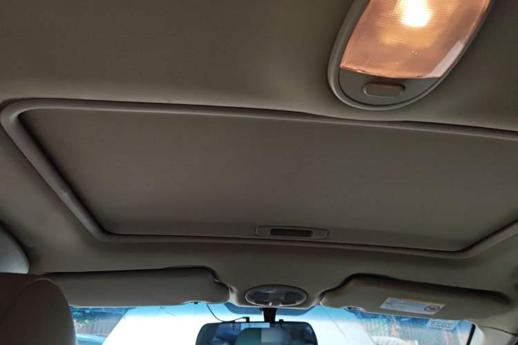 Used Buick Excelle 2013 1.5L Manual Classic Model Headliner