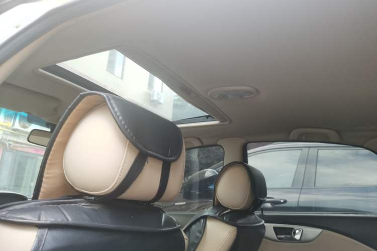 Used Buick Excelle 2013 1.5L Manual Classic Model Headliner
