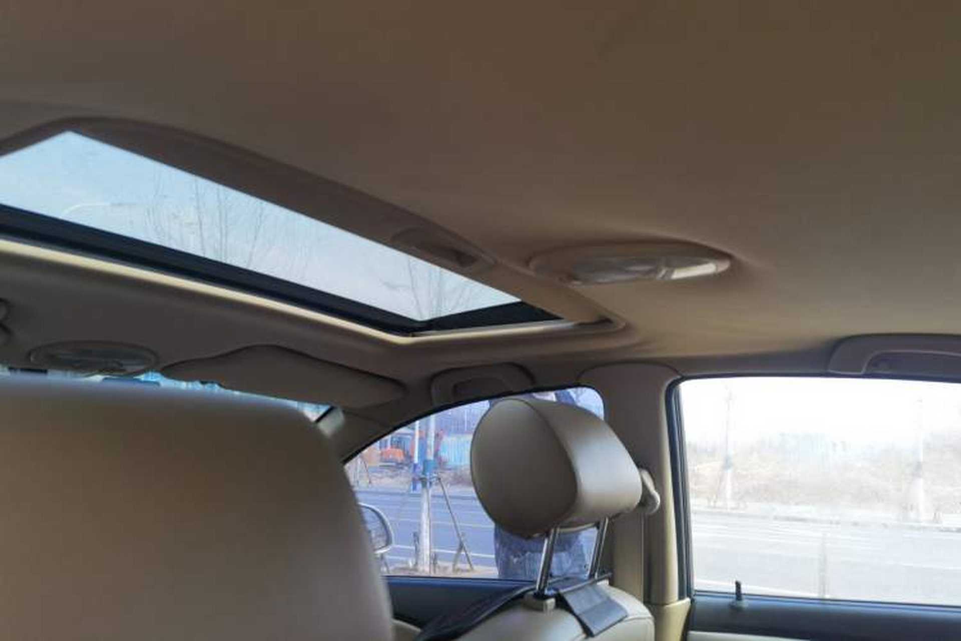 Used Buick Excelle 2013 1.5L Manual Classic Model Headliner