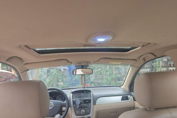Used Buick Excelle 2013 1.5L Manual Luxury Model Headliner