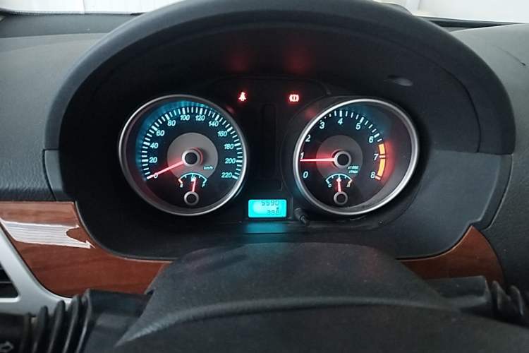 Used Buick Excelle 2013 1.5L Manual Luxury Model Instrument Cluster