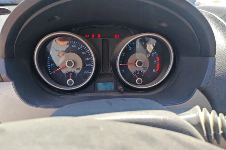 Used Buick Excelle 2013 1.5L Manual Classic Model Instrument Cluster
