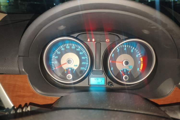 Used Buick Excelle 2013 1.5L Manual Luxury Model Instrument Cluster