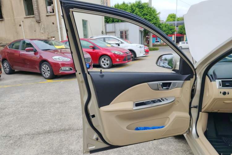 Used Buick Excelle 2013 1.5L Automatic Classic Model Left Front Door Interior