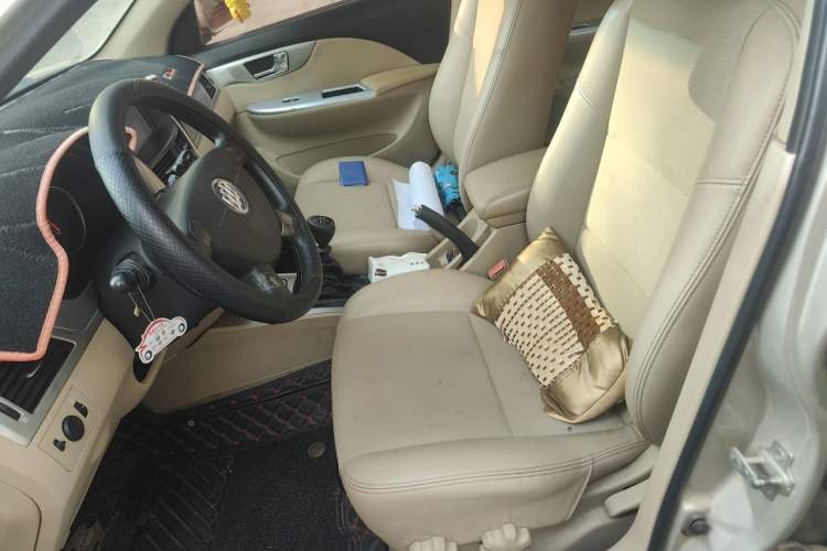 Used Buick Excelle 2013 1.5L Manual Classic Model Left Front Seat