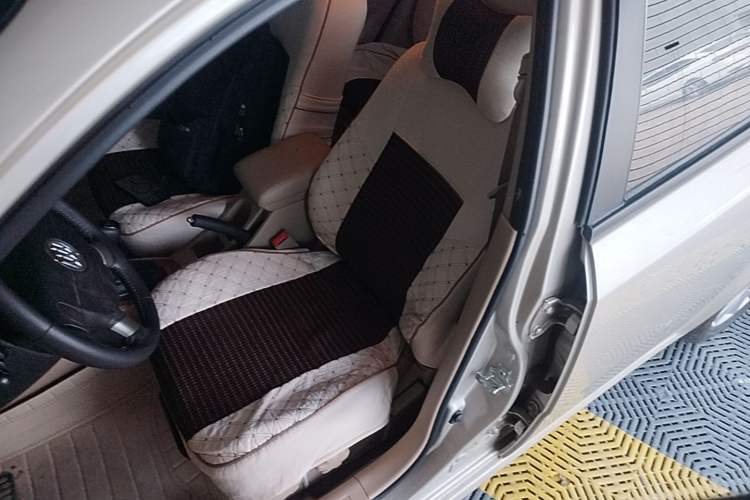 Used Buick Excelle 2013 1.5L Manual Luxury Model Left Front Seat