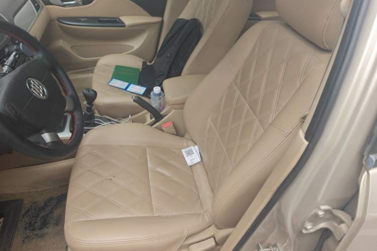 Used Buick Excelle 2013 1.5L Manual Luxury Model Left Front Seat