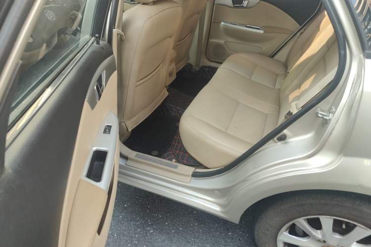 Used Buick Excelle 2013 1.5L Manual Classic Model Left Rear Seat