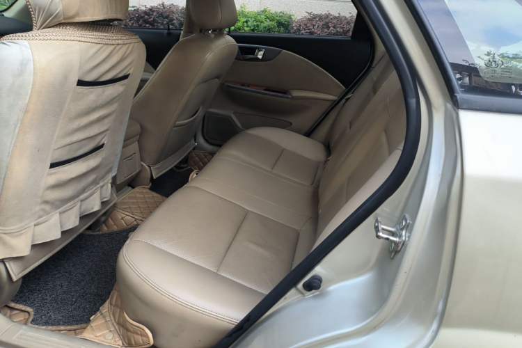 Used Buick Excelle 2013 1.5L Automatic Luxury Model Left Rear Seat
