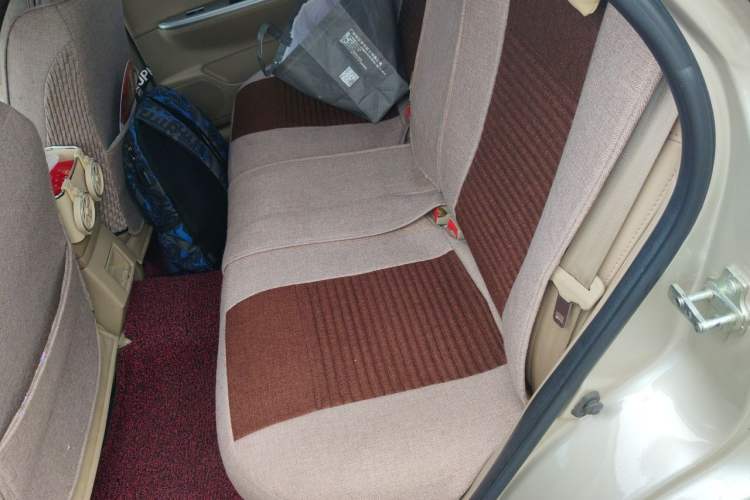 Used Buick Excelle 2013 1.5L Automatic Classic Model Left Rear Seat