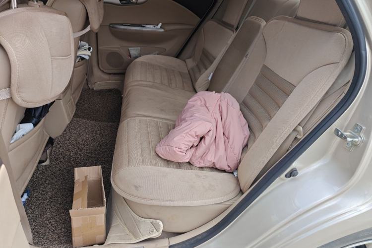 Used Buick Excelle 2013 1.5L Automatic Classic Model Left Rear Seat