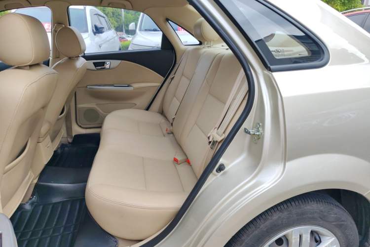 Used Buick Excelle 2013 1.5L Automatic Classic Model Left Rear Seat