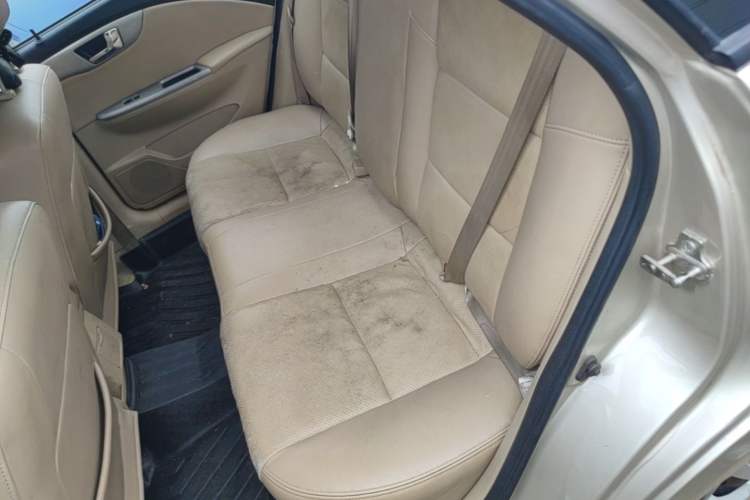 Used Buick Excelle 2013 1.5L Automatic Classic Model Left Rear Seat