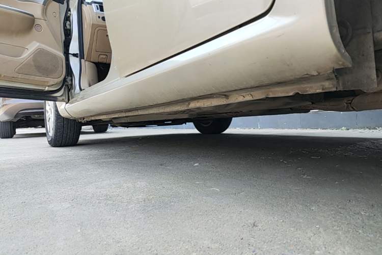 Used Buick Excelle 2013 1.5L Automatic Classic Model Left Side Sill