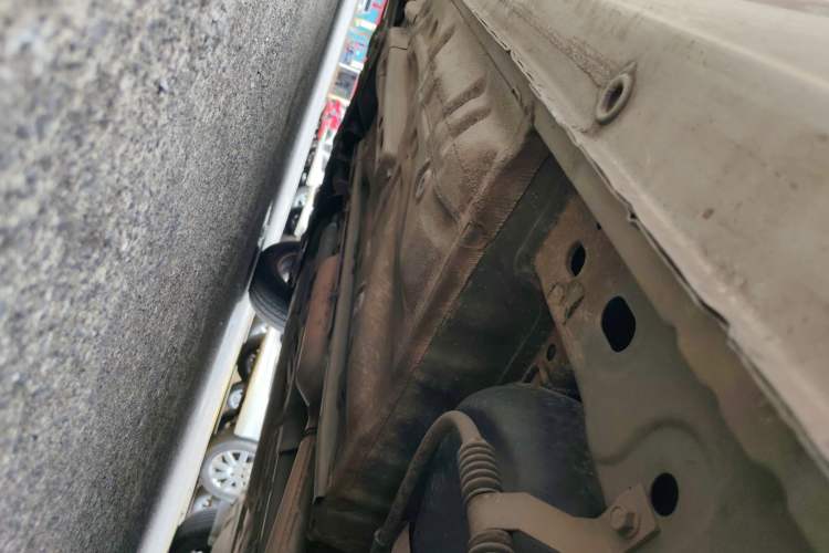 Used Buick Excelle 2013 1.5L Automatic Classic Model Left Side Sill