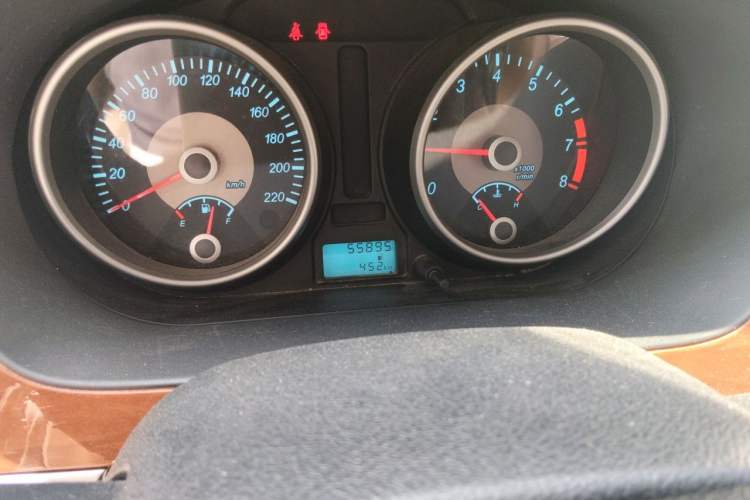 Used Buick Excelle 2013 1.5L Manual Luxury Model Odometer Close Up