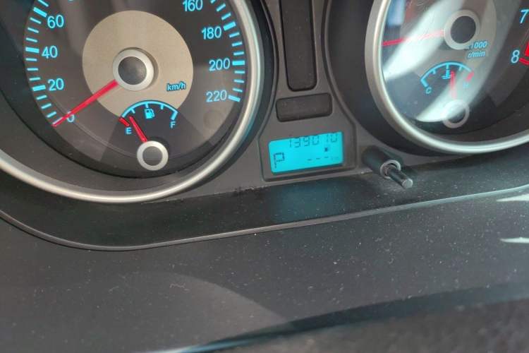 Used Buick Excelle 2013 1.5L Automatic Luxury Model Odometer Close Up