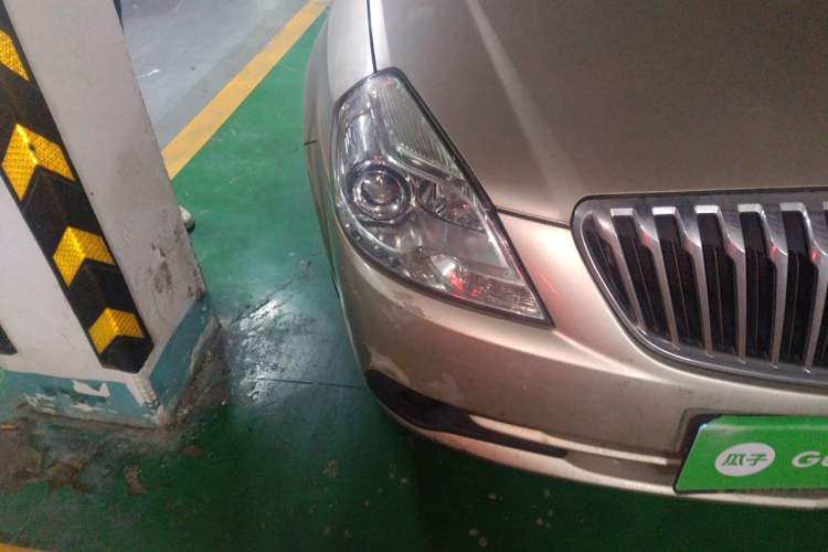 Used Buick Excelle 2013 1.5L Manual Luxury Model Right Front Headlight