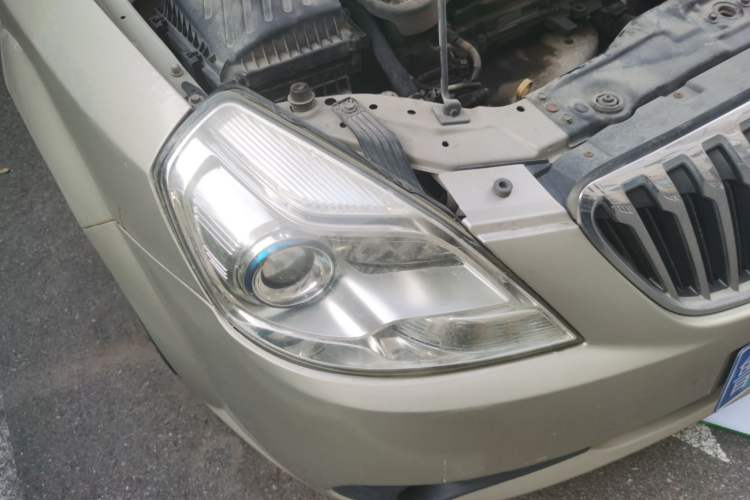 Used Buick Excelle 2013 1.5L Manual Classic Model Right Front Headlight