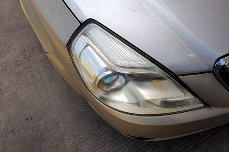 Used Buick Excelle 2013 1.5L Automatic Classic Model Right Front Headlight