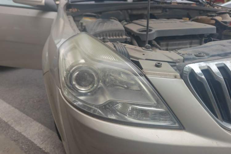 Used Buick Excelle 2013 1.5L Manual Luxury Model Right Front Headlight