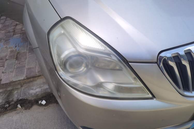 Used Buick Excelle 2013 1.5L Automatic Classic Model Right Front Headlight