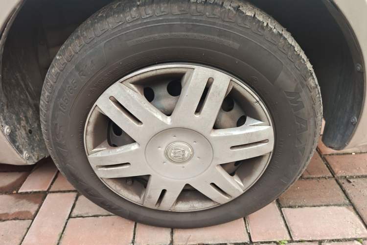 Used Buick Excelle 2013 1.5L Manual Classic Model Right Front Wheel Hub