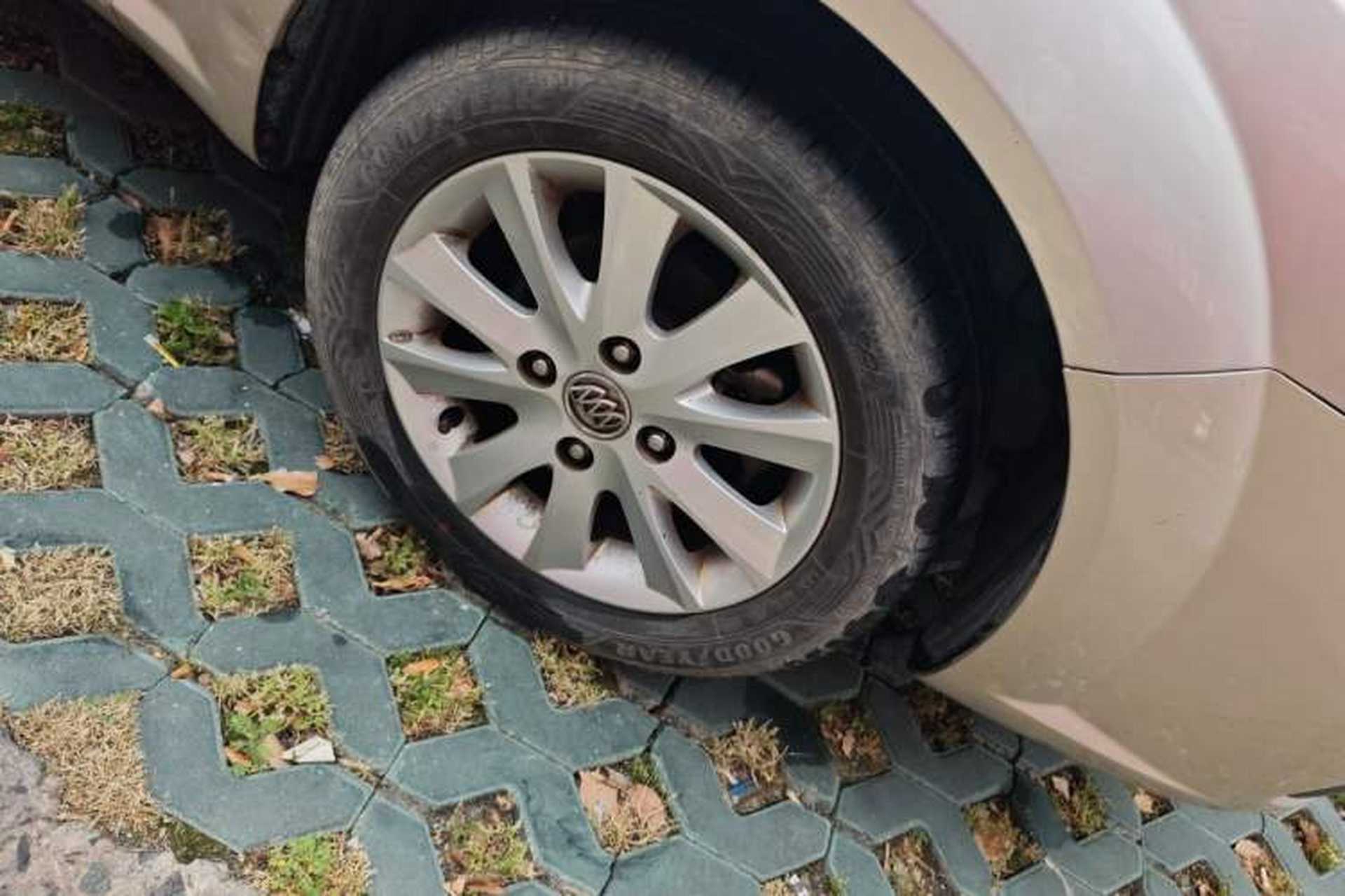 Used Buick Excelle 2013 1.5L Manual Luxury Model Right Front Wheel Hub