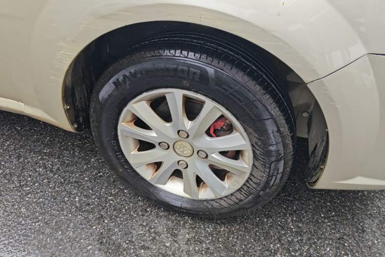 Used Buick Excelle 2013 1.5L Manual Classic Model Right Front Wheel Hub