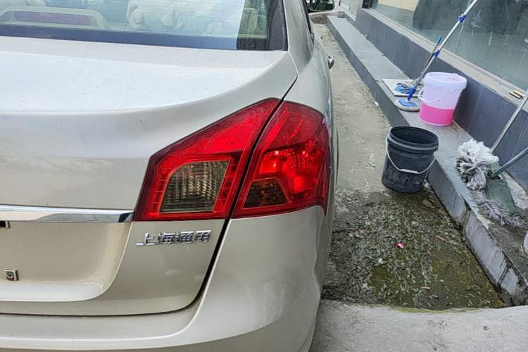 Used Buick Excelle 2013 1.5L Automatic Classic Model Right Rear Taillight