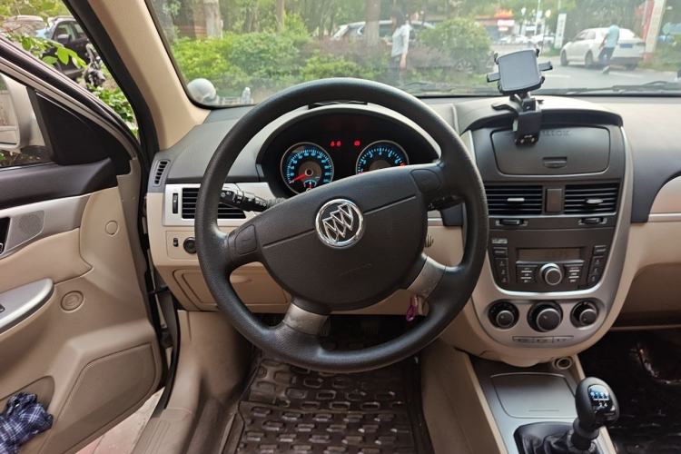 Used Buick Excelle 2013 1.5L Manual Classic Model Steering Wheel