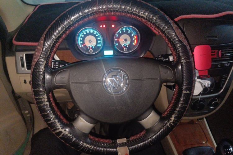 Used Buick Excelle 2013 1.5L Manual Luxury Model Steering Wheel